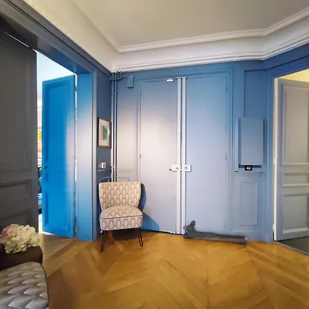 Apartman Rue De Berri - 8 *