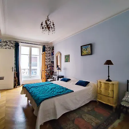 Rue De Berri - 8 Lägenhet